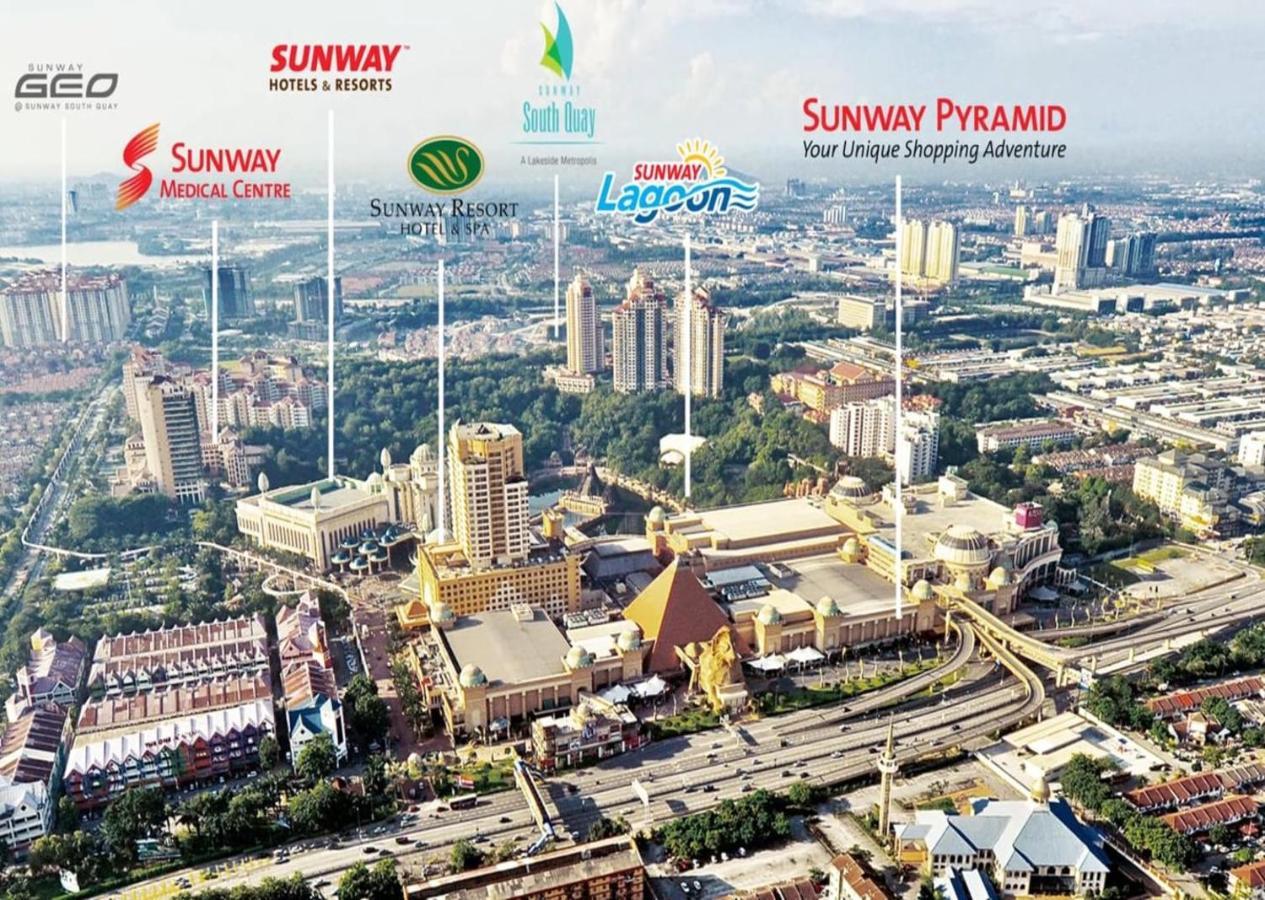 Resort Suites By Landmark At Bandar Sunway Sunway Lagoon Kampong Penaga  Exterior photo